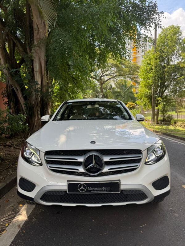 MERCEDES GLC 250 4 MATIC 2018 - Imagen 2