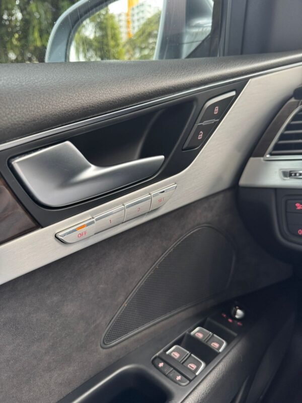 AUDI A 8 2014 $ A CONVENIR - Imagen 6