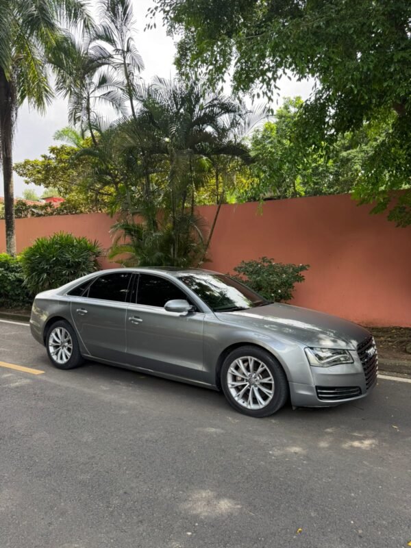 AUDI A 8 2014 $ A CONVENIR - Imagen 3