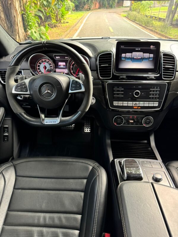 MERCEDES GLS AMG 63 2017 - Imagen 9