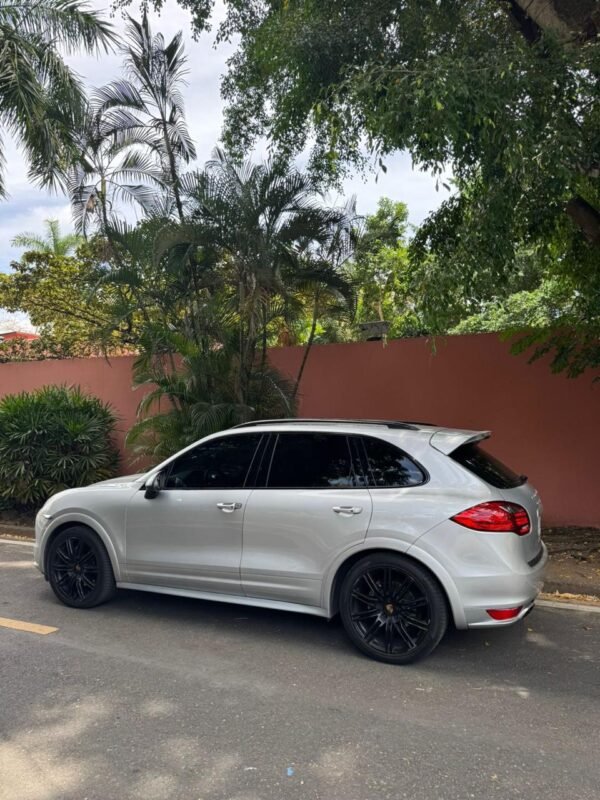 PORSCHE CAYENNE S HYBRID 2014 - Imagen 5